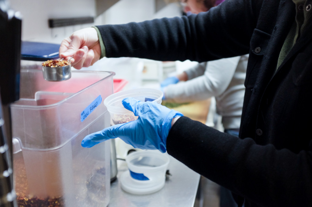 B&TB_SausageMaking_December13_web-20